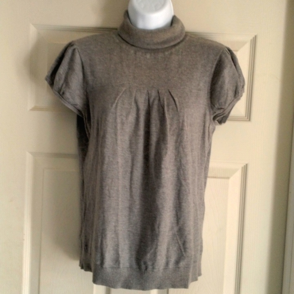 BR gray Turtleneck Sweater